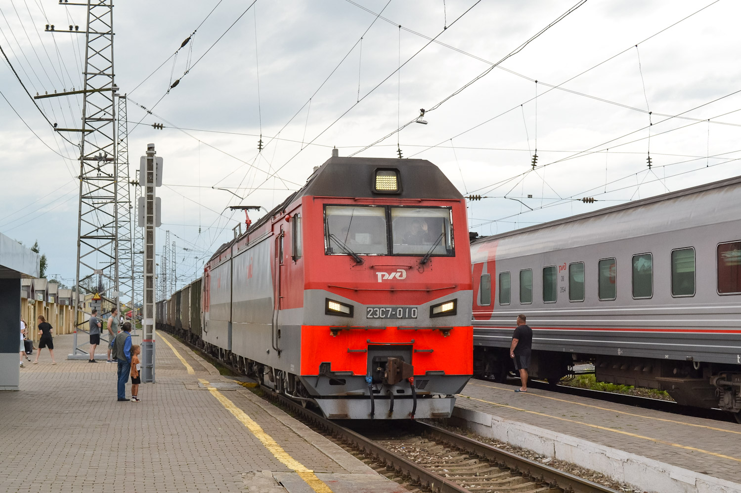 2ЭС7-010