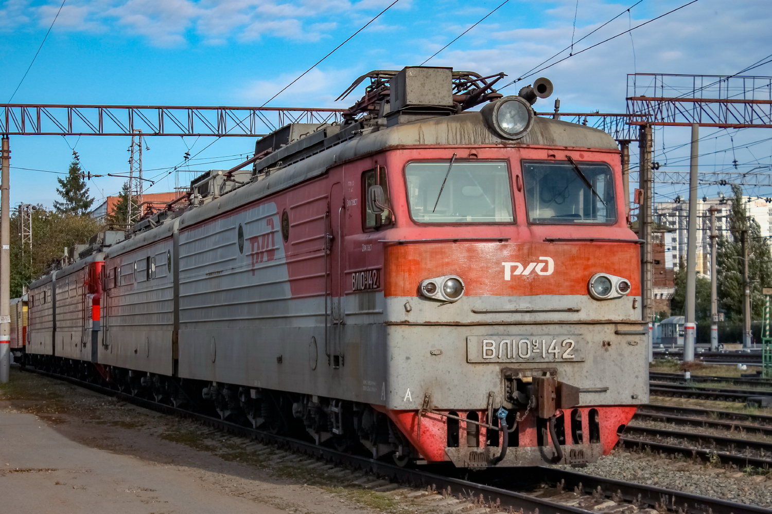 ВЛ10У-142