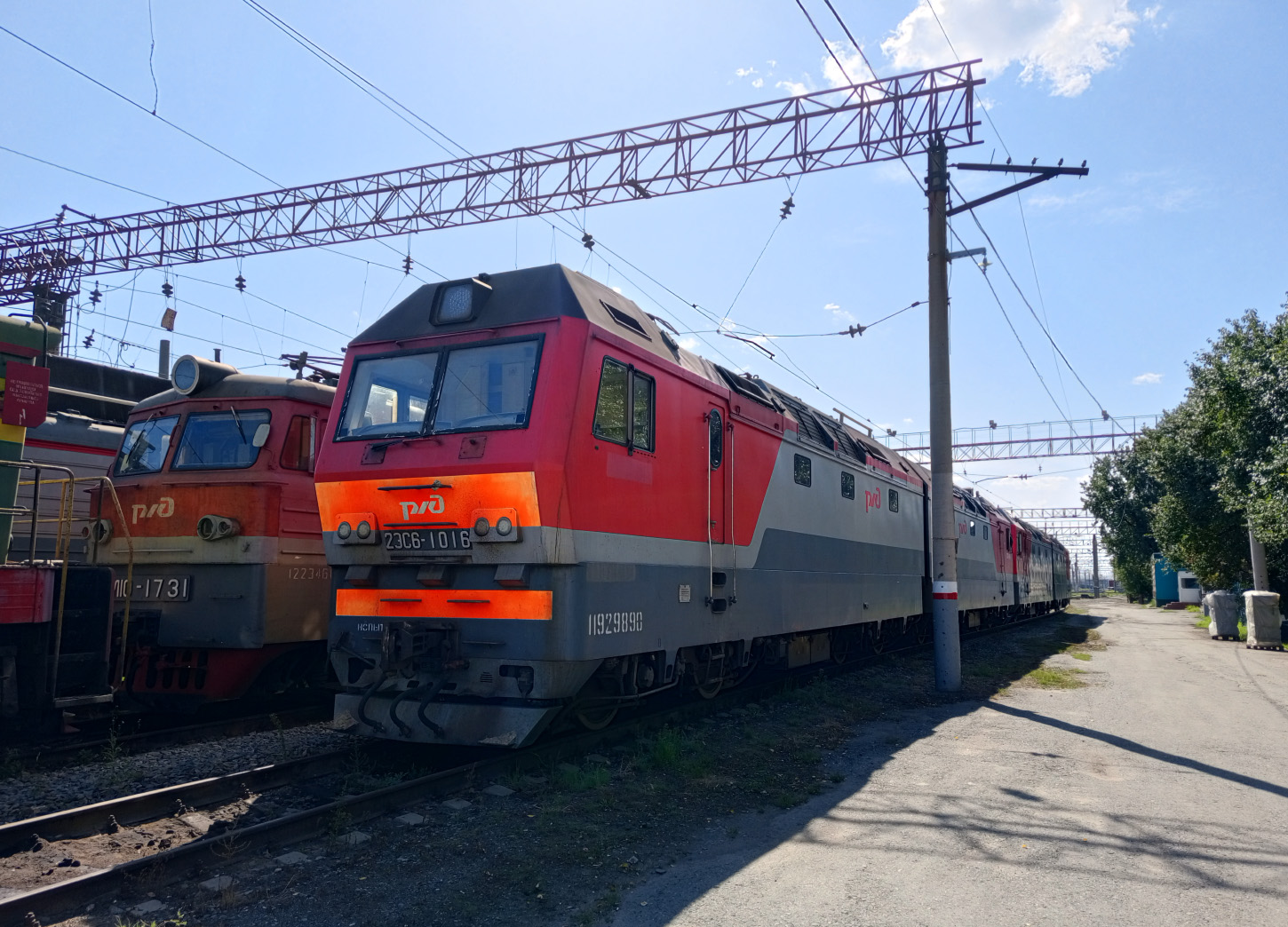 ВЛ10-1731; 2ЭС6-1016