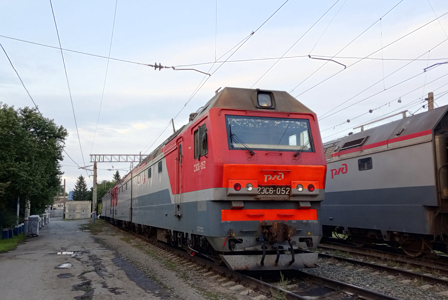 2ЭС6-052