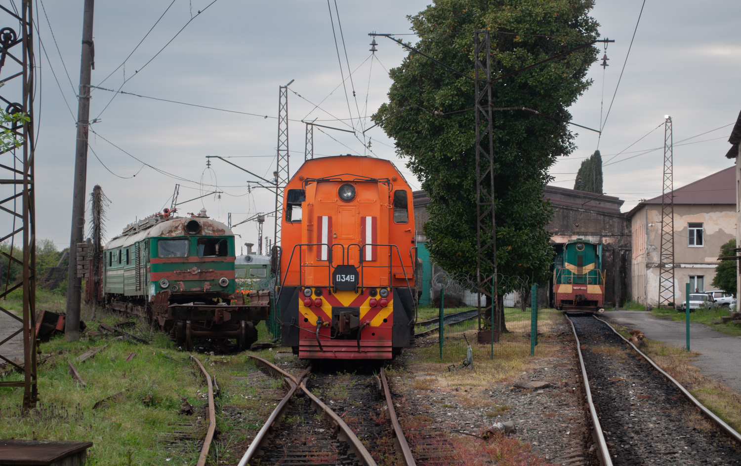 ВЛ8-914; ЭР2Т-7192; ТЭМ7А-0349; ЧМЭ3Т-6892