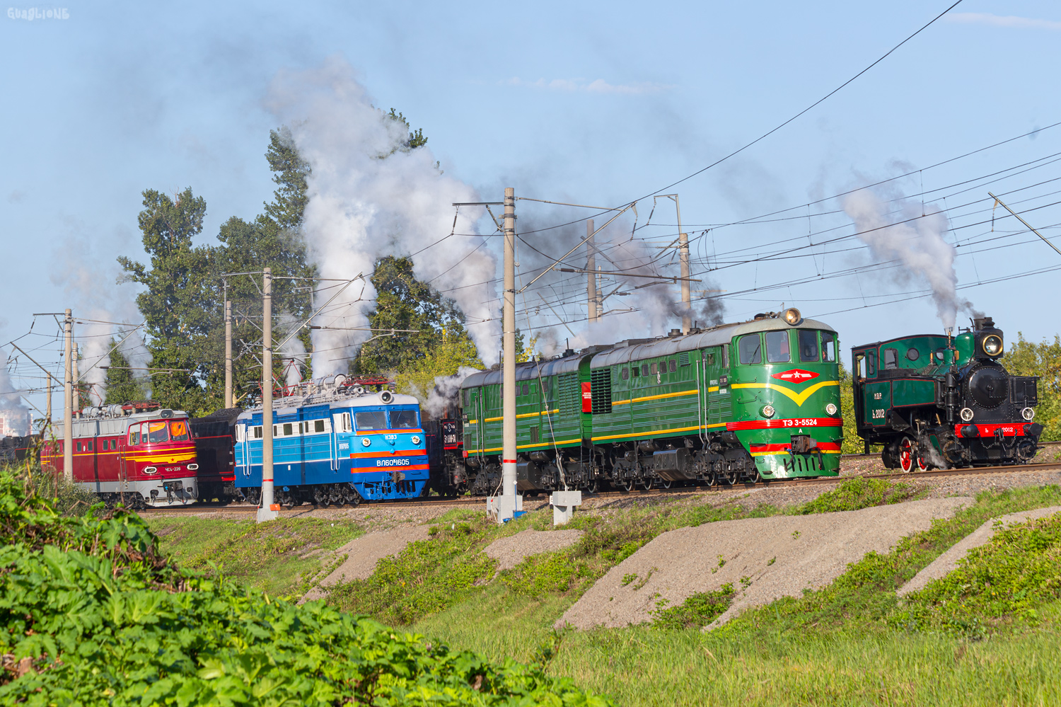 ЧС4-226; ВЛ60К-1605; ТЭ3-5524; Ь.2012