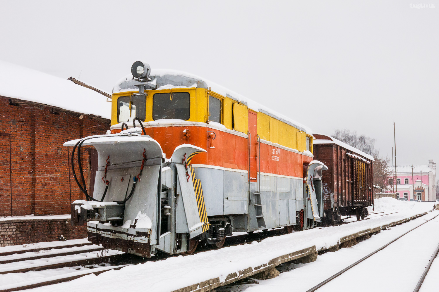 СДП-909